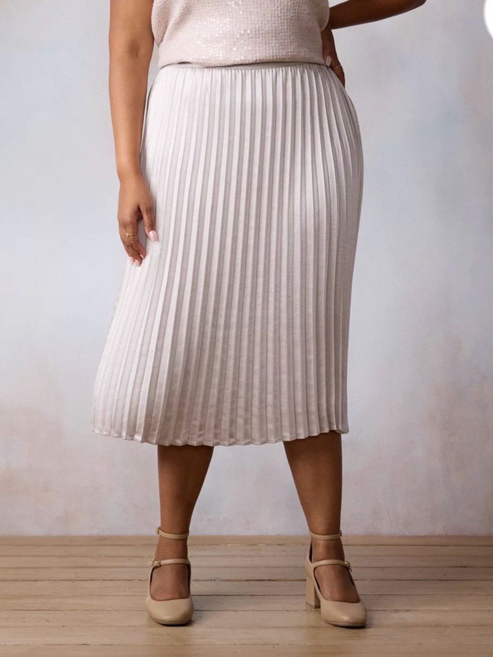 LC Lauren Conrad Pleated Midi Skirt in Light Cream